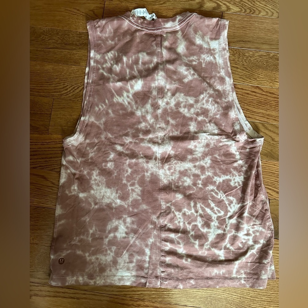 Lululemon tank top - Picture 5 of 6